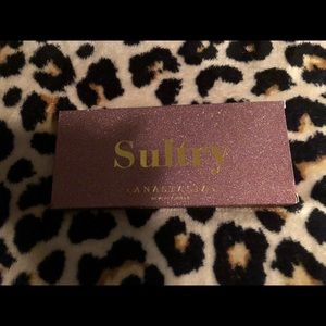 BN Anastasia Sultry Eyeshadow Palette